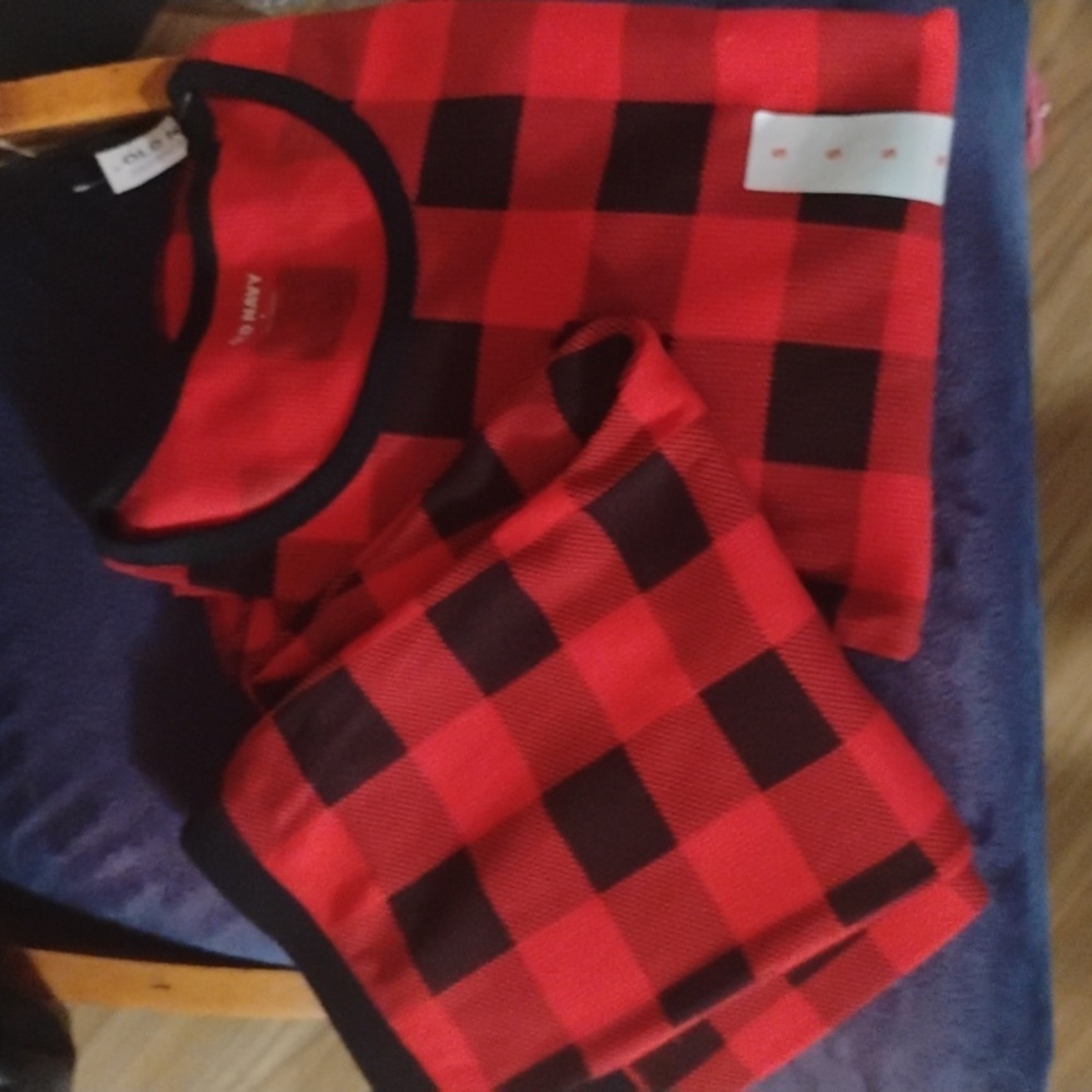 Old Navy PJs red and black plaid